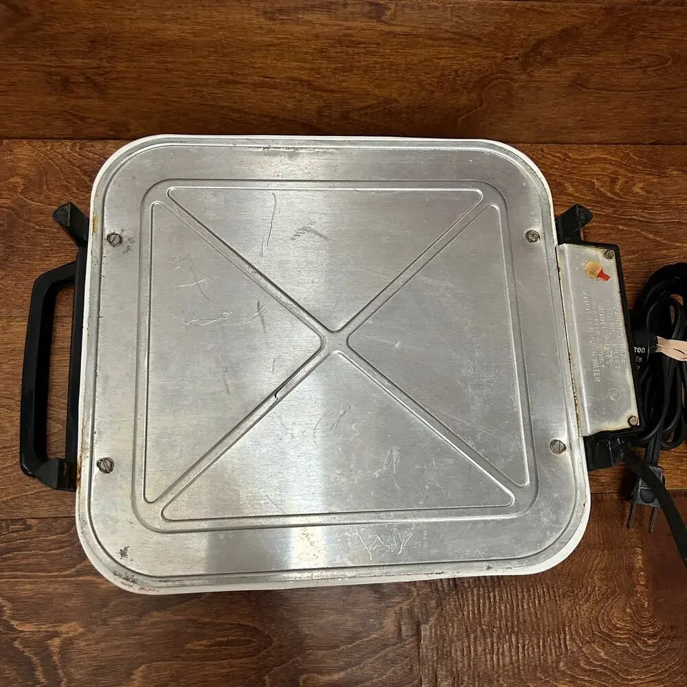 CORNING WARE Electromatic Skillet P-12-ES 10